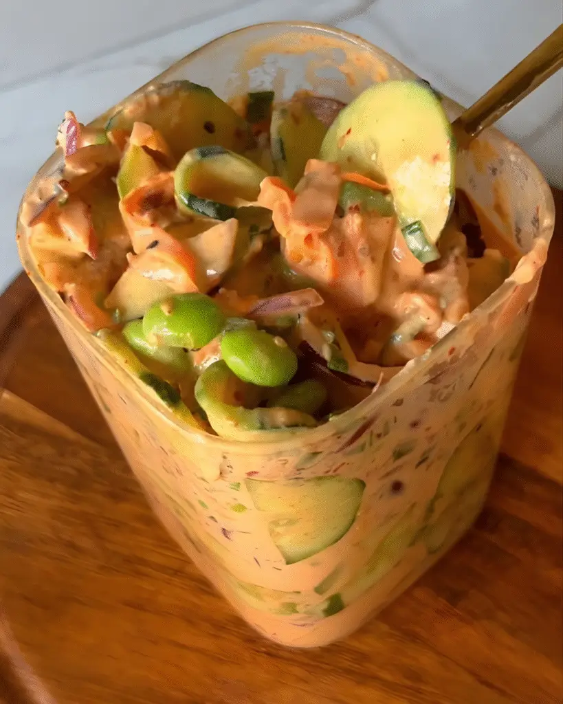 Ensalada con aderezo de palta